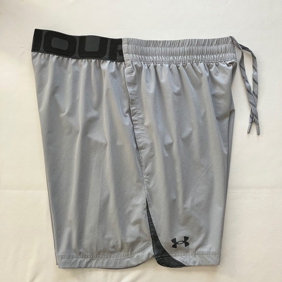 Under Armour Men’s Elevated Woven 2.0 Shorts 1362289 Light Gray Size XL Fitted - Picture 3 of 16